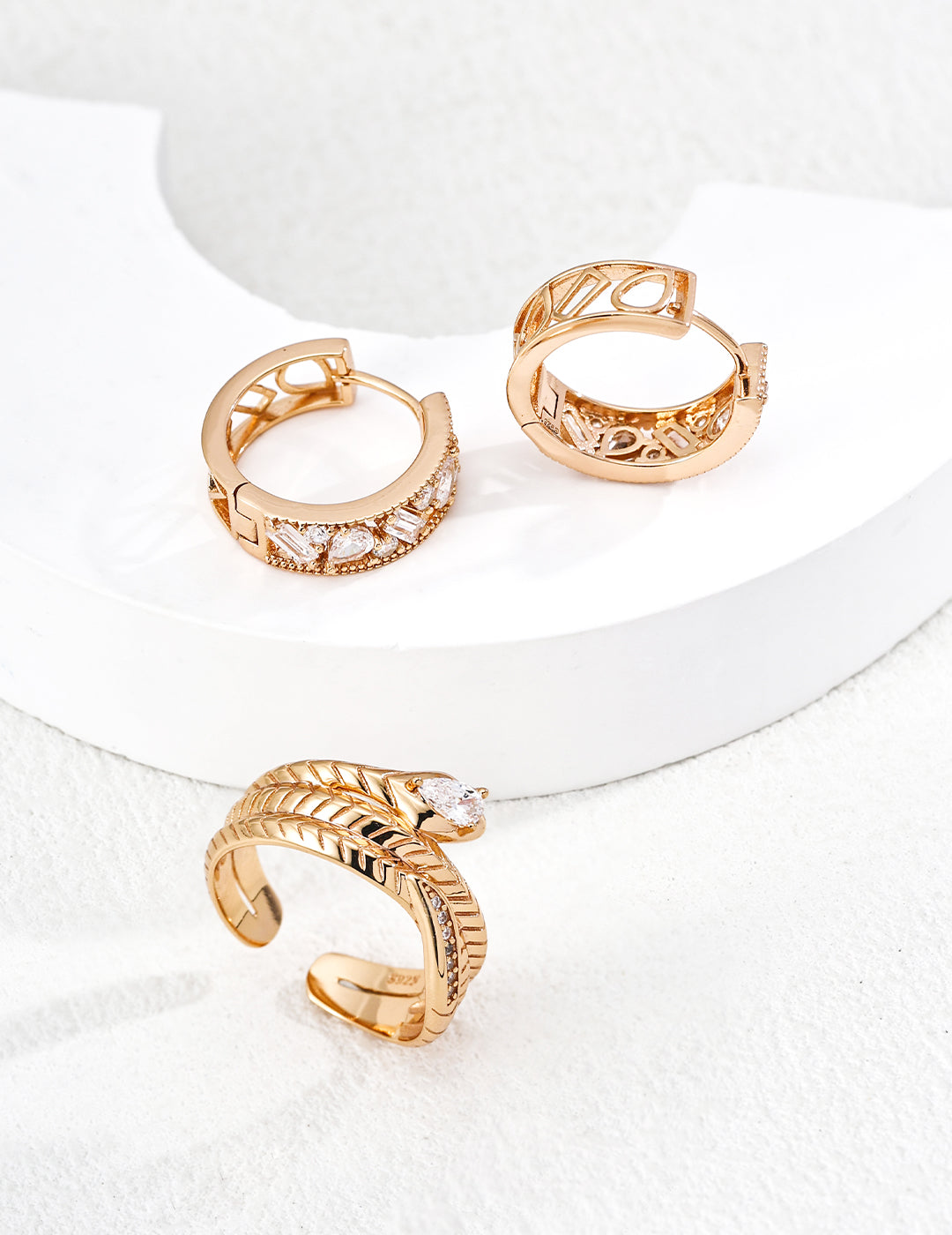 SENLORE Versatile Style Earrings – Front View