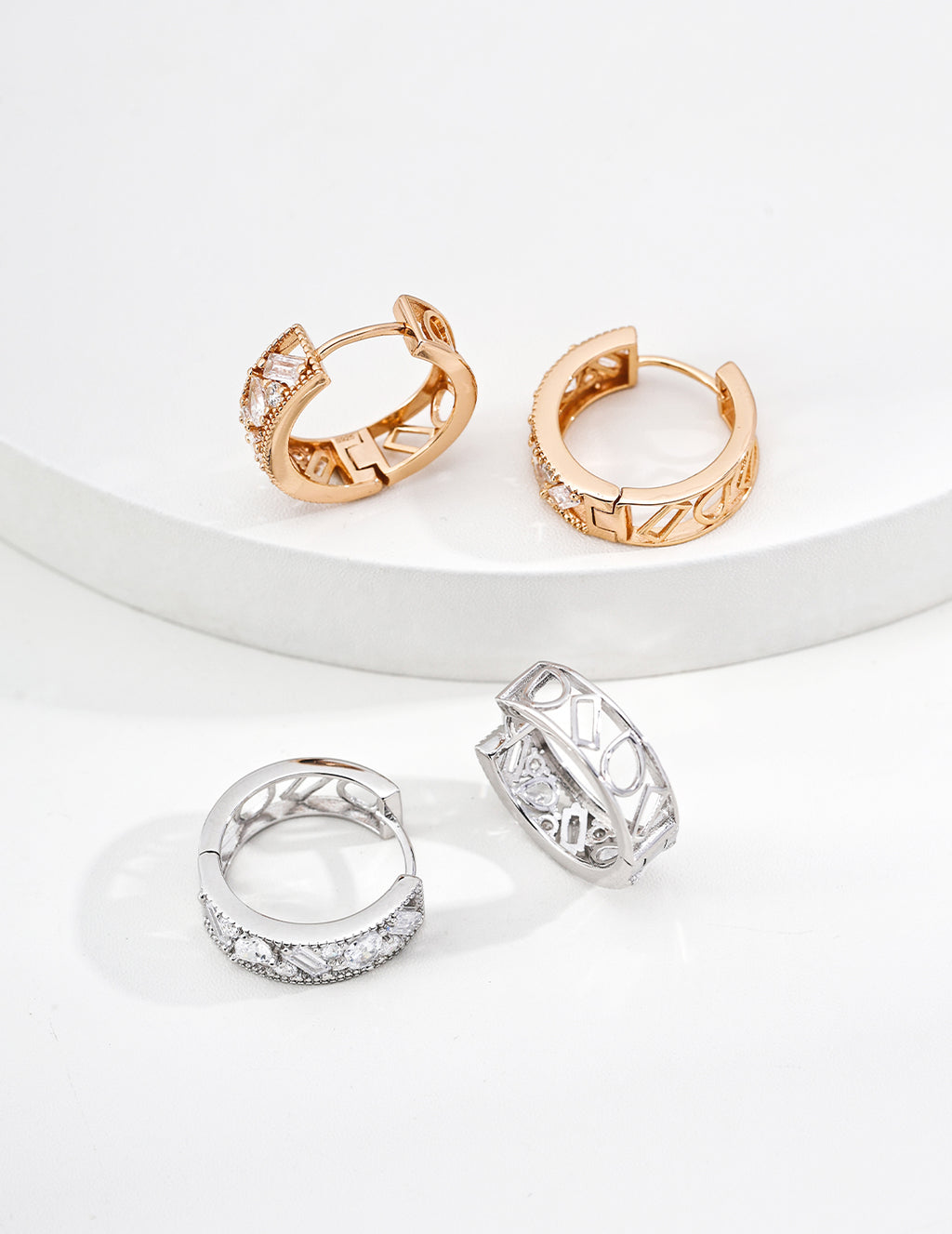 SENLORE Versatile Style Earrings – Detail Close-up