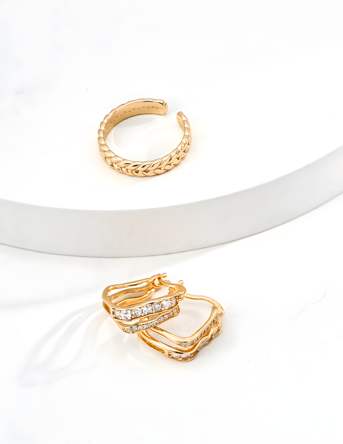 Wavy Zircon Earrings