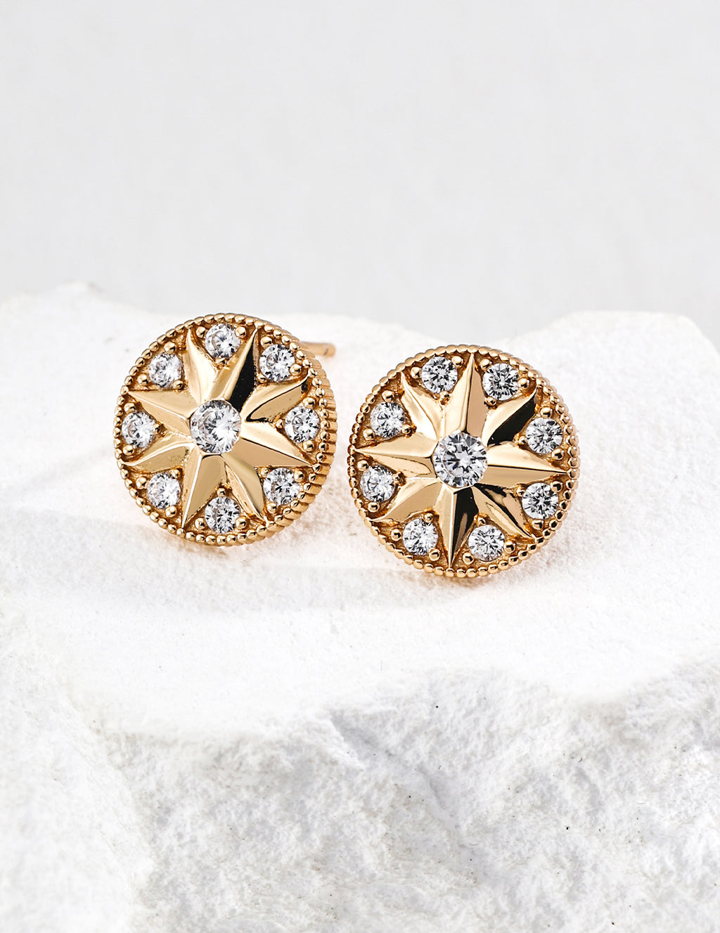 SENLORE Vintage Starburst Earrings – Detail Close-up