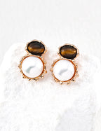 SENLORE Karst Pearl Earrings – Detail Close-up
