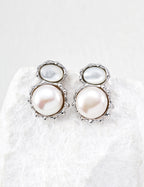 SENLORE Karst Pearl Earrings – Lifestyle Shot