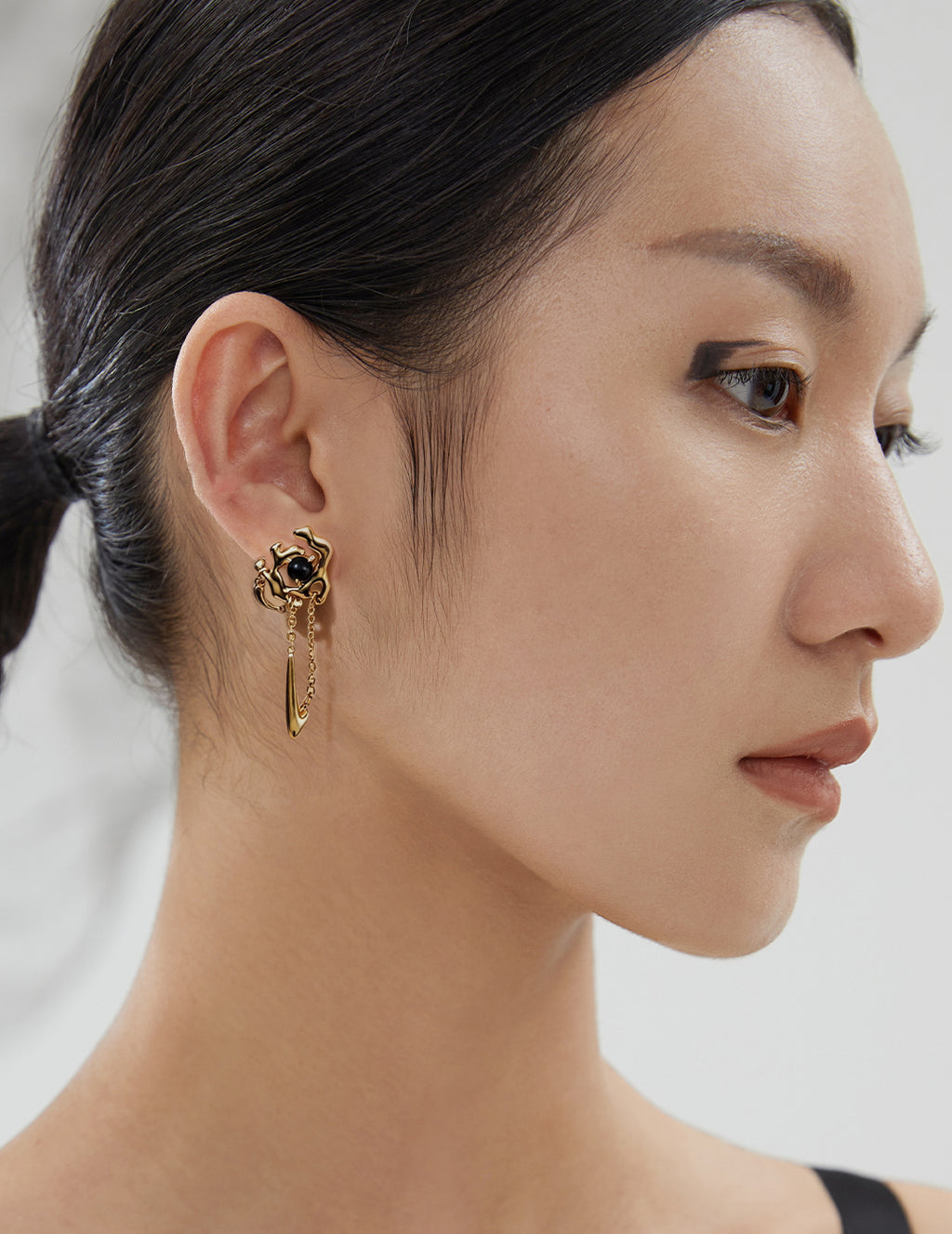 Lava Agate Earrings — 18K Gold Vermeil, black agate | SENLORE