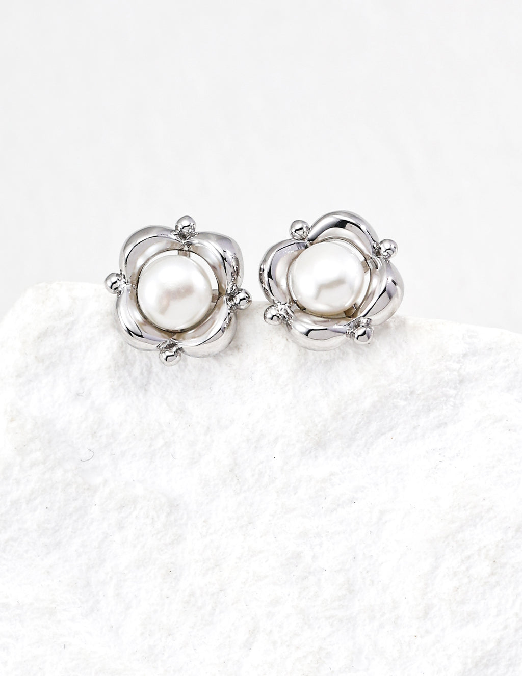 Pearl Blossom Earrings — Sterling Silver, 18K Gold Vermeil, natural freshwater pearl | SENLORE