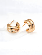 SENLORE Minimalist Stacked Hoop Earrings – Detail Close-up