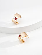 SENLORE Color Block Earrings – Detail Close-up