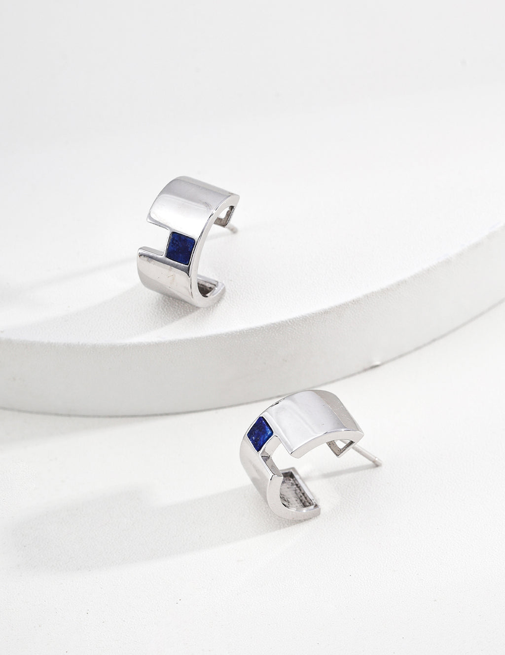 SENLORE Color Block Earrings – Side View
