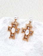 SENLORE White Shell Cross Earrings – Detail Close-up