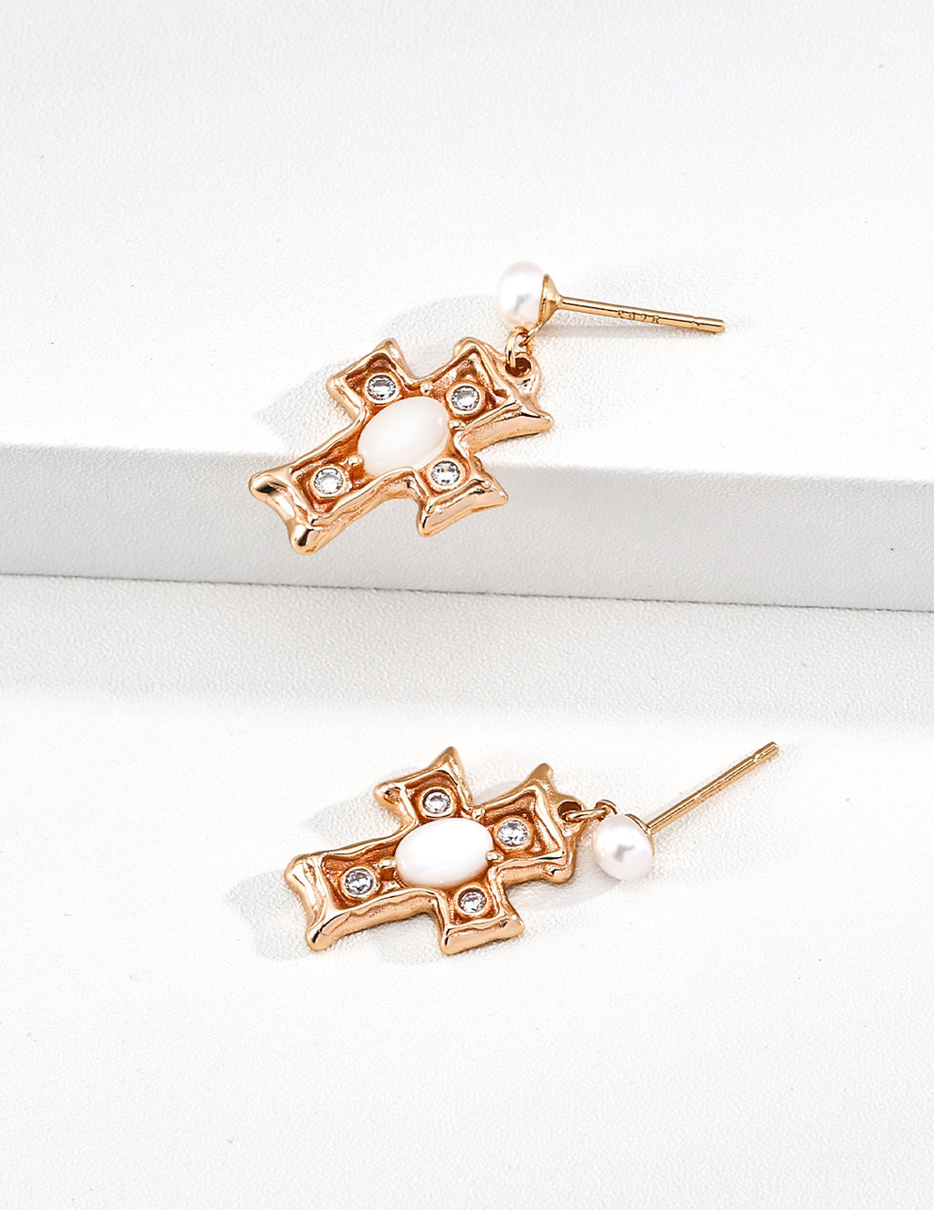 SENLORE White Shell Cross Earrings – Side View