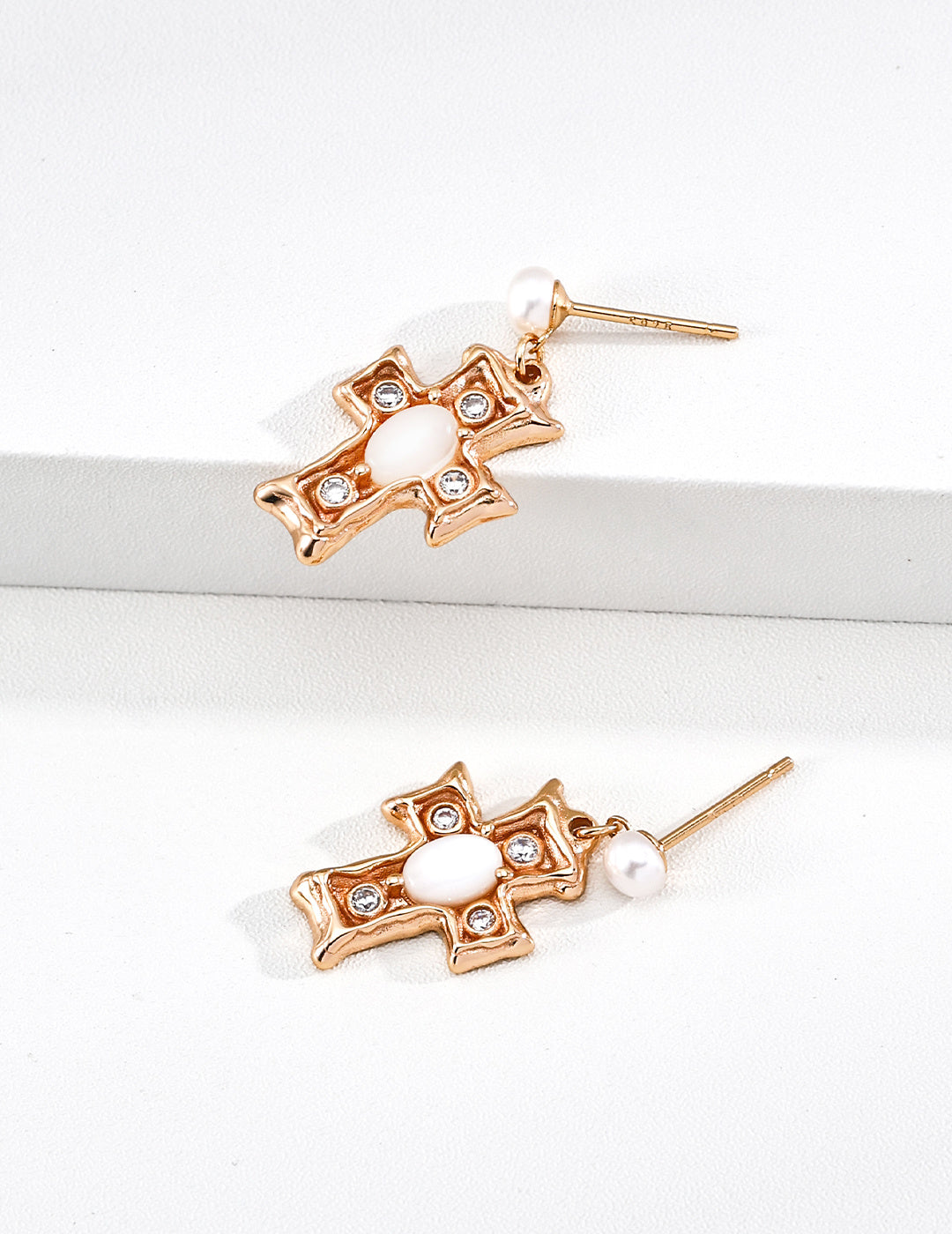 SENLORE White Shell Cross Earrings – Side View