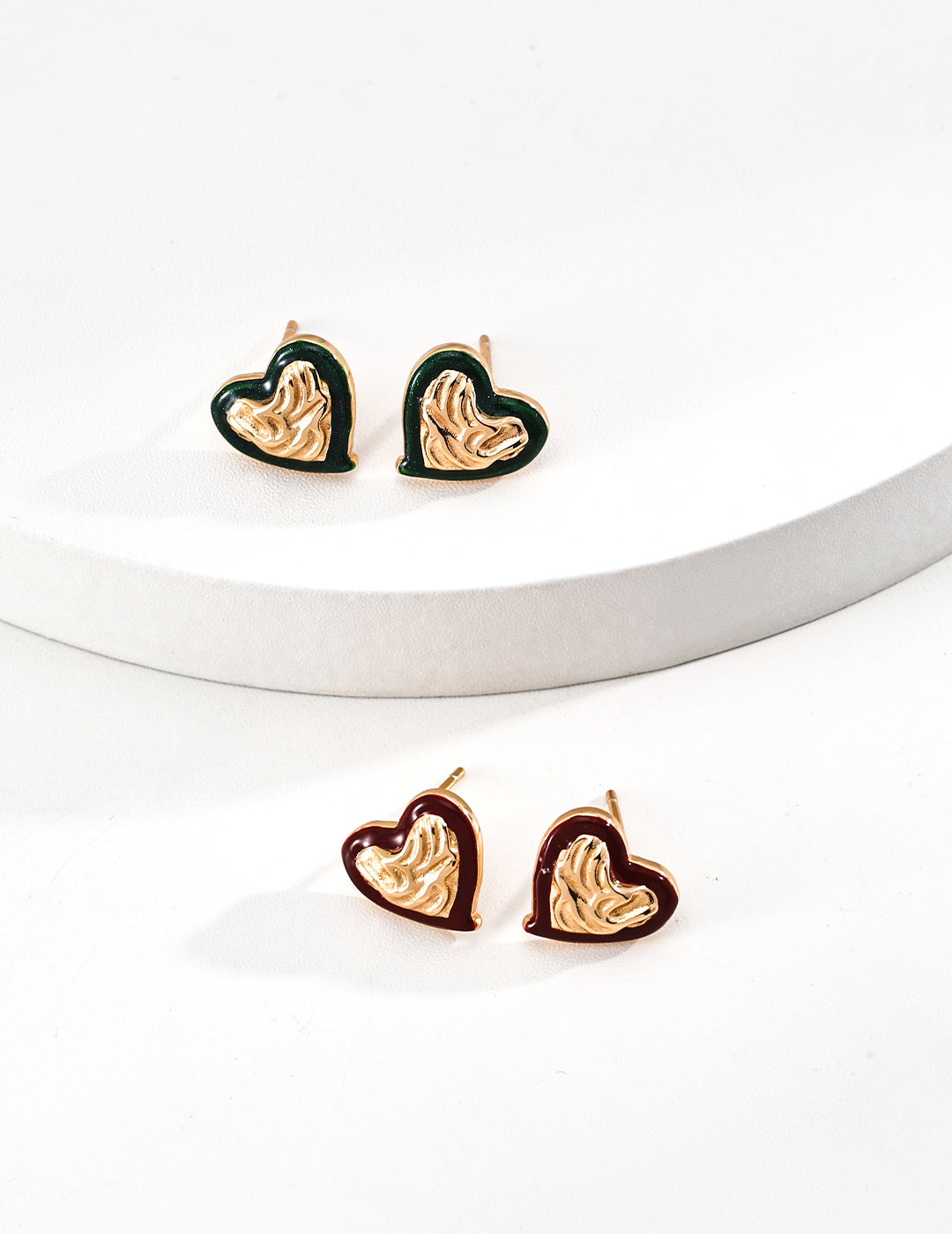 SENLORE Heart Earrings – Front View
