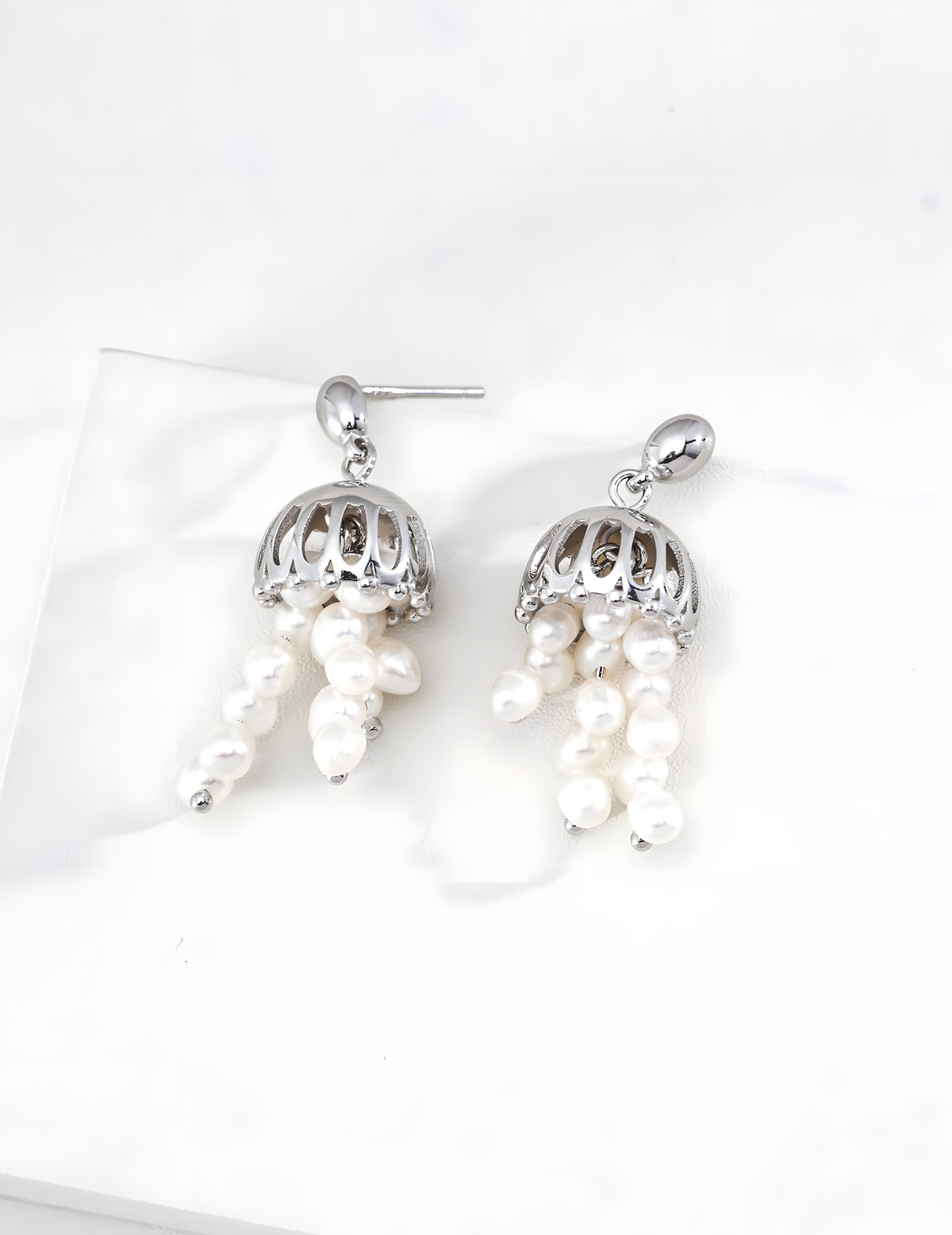 SENLORE Vintage Wind Chime Tassel Earrings – Lifestyle Shot