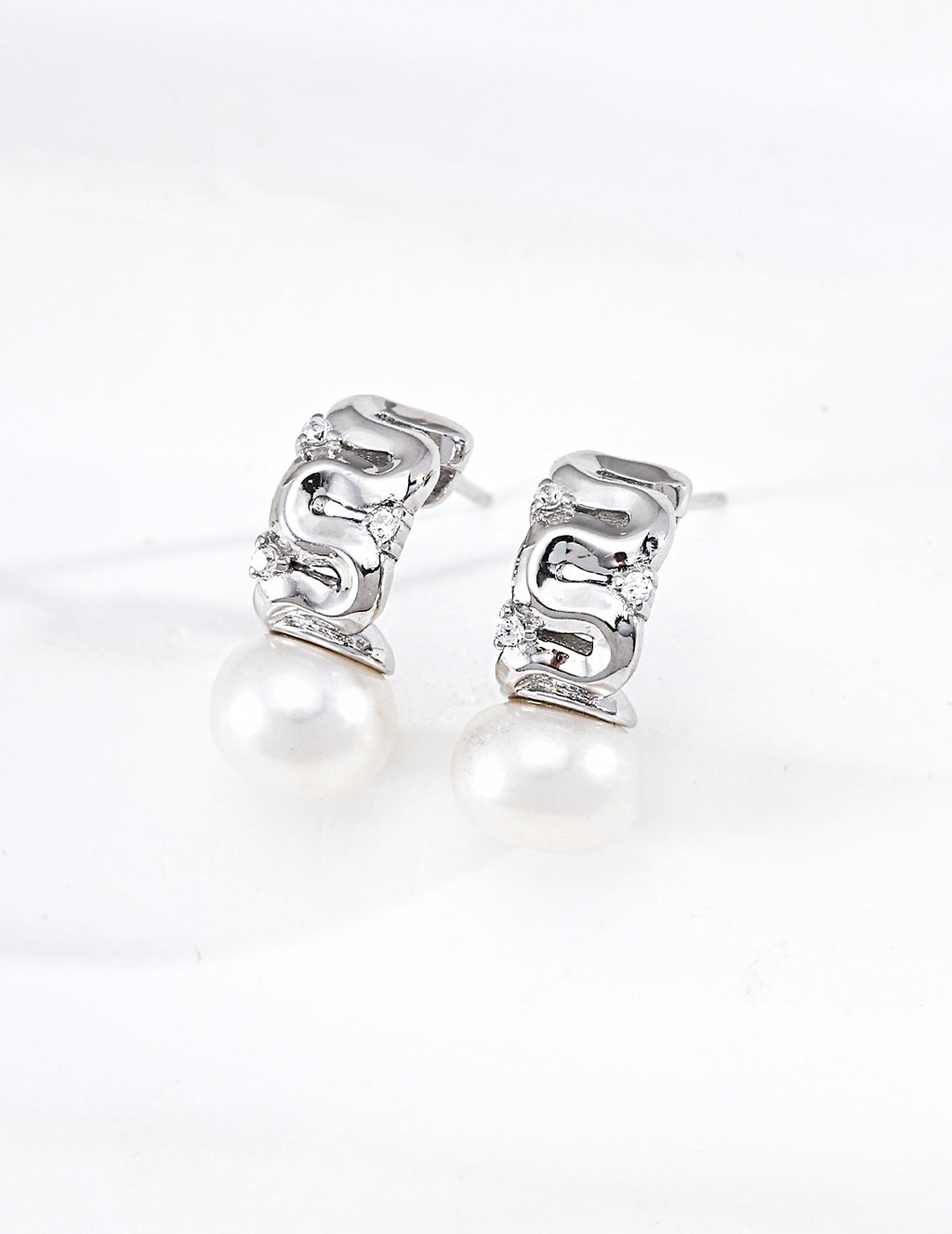 Geometric Zircon Pearl Earrings
