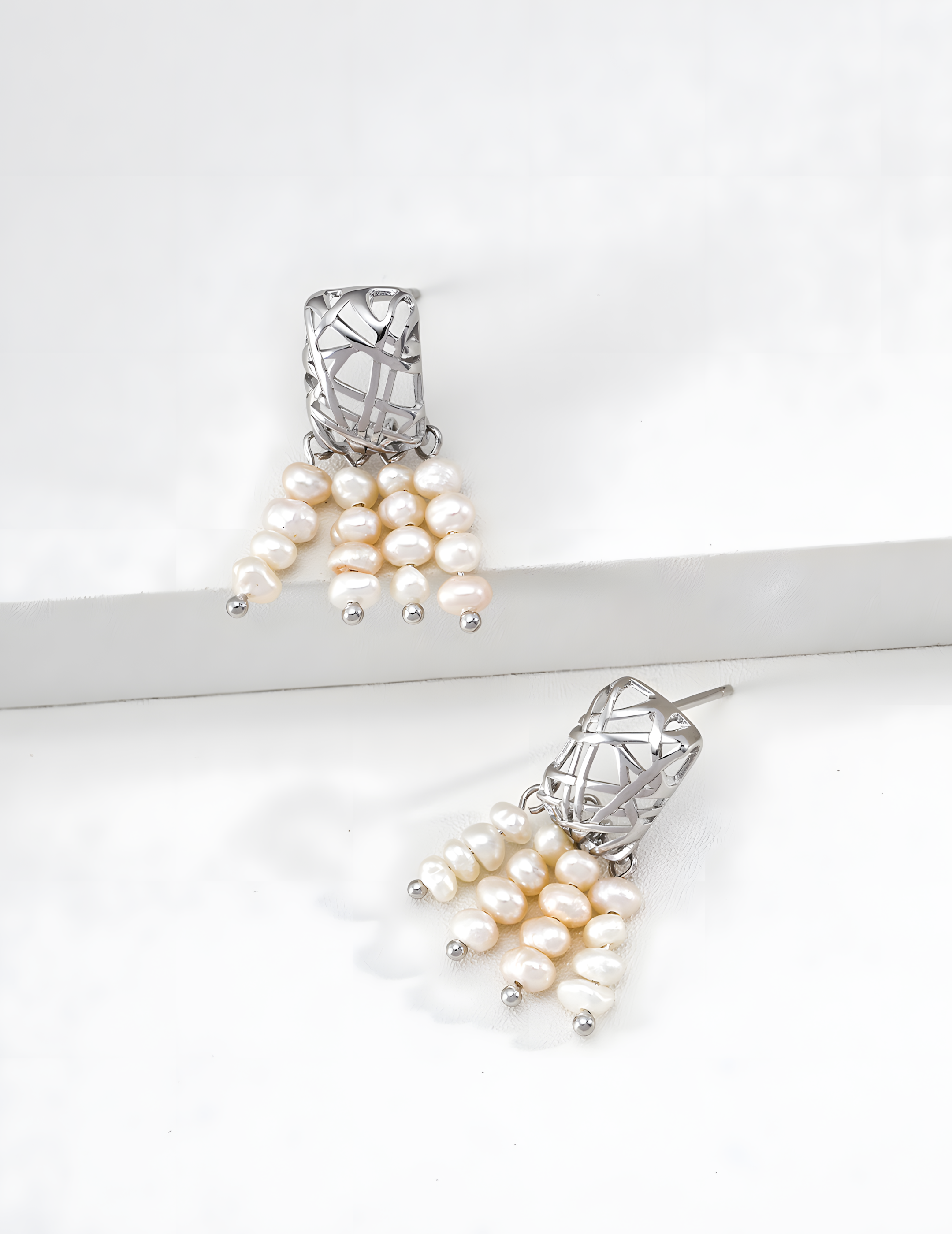 SENLORE Pearl Tassel Earrings – Side View