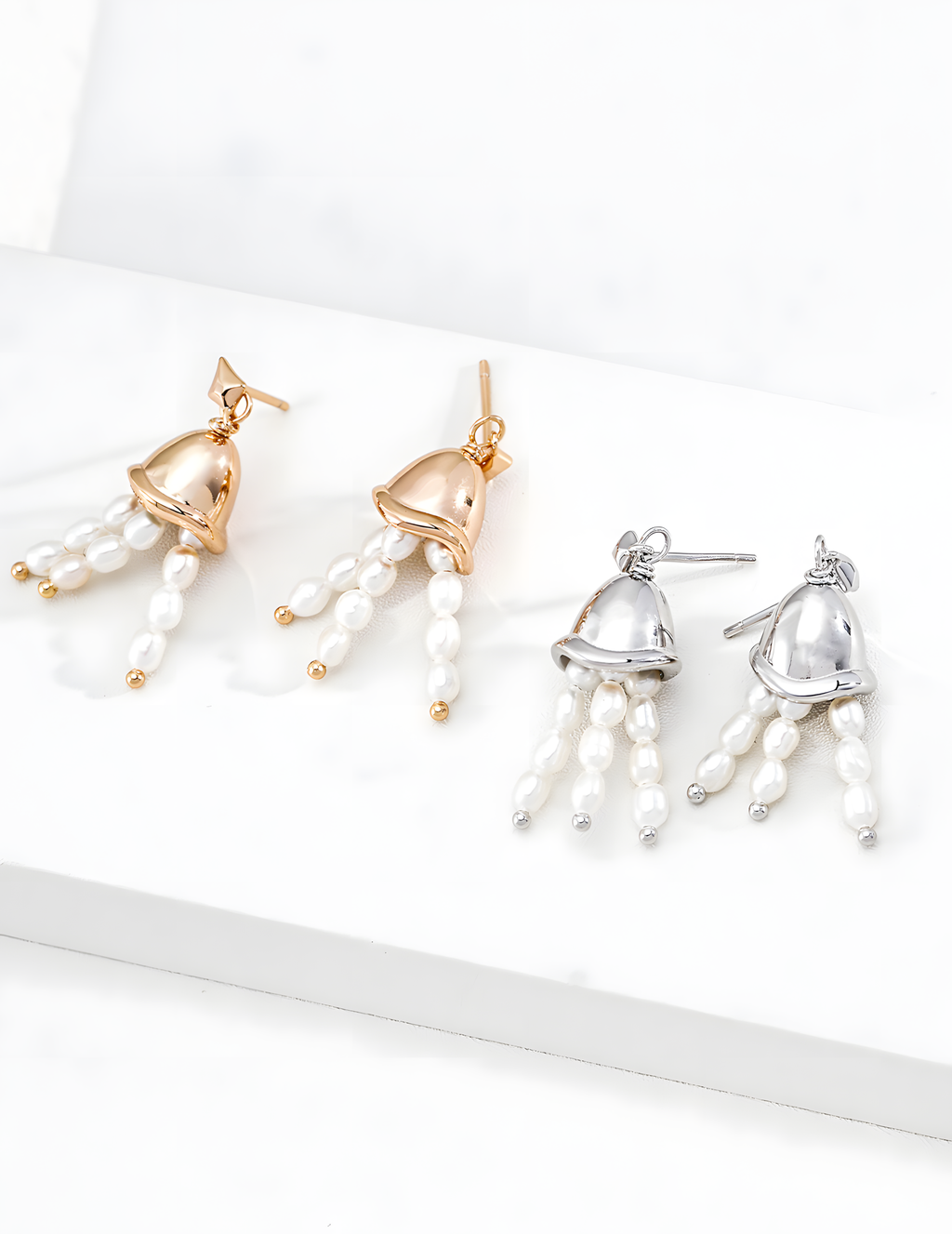 SENLORE Wind Chime Pearl Earrings – Front View