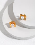 Square Pearl Stud Earrings — 18K Gold Vermeil, natural freshwater pearl | SENLORE