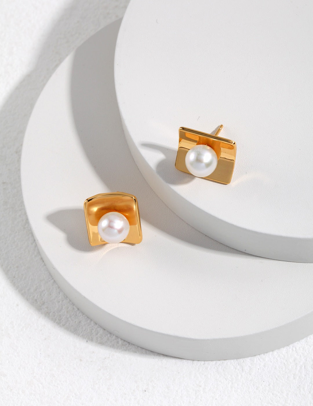 Square Pearl Stud Earrings — 18K Gold Vermeil, natural freshwater pearl | SENLORE