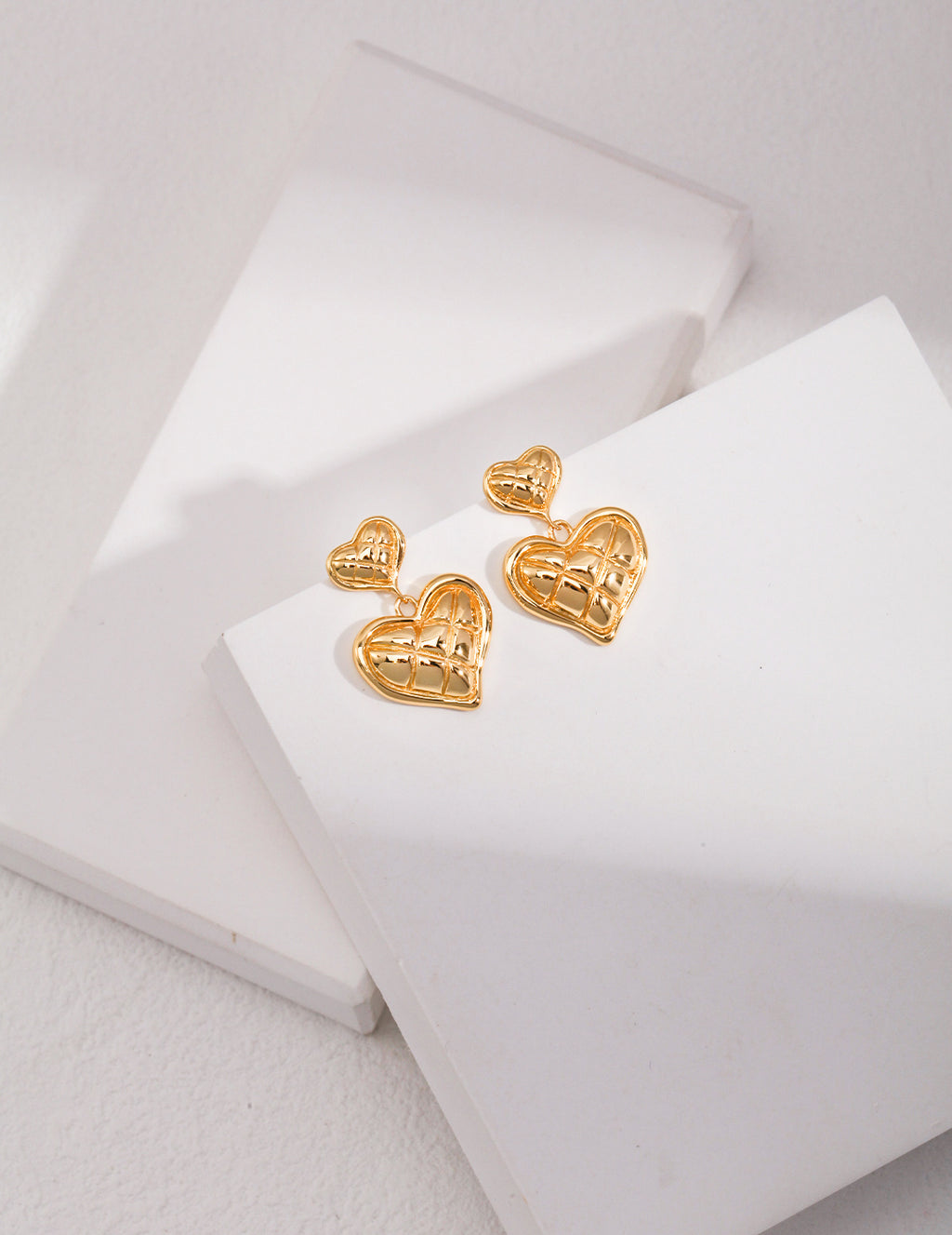 SENLORE Sterling Silver Heart Earrings – Side View