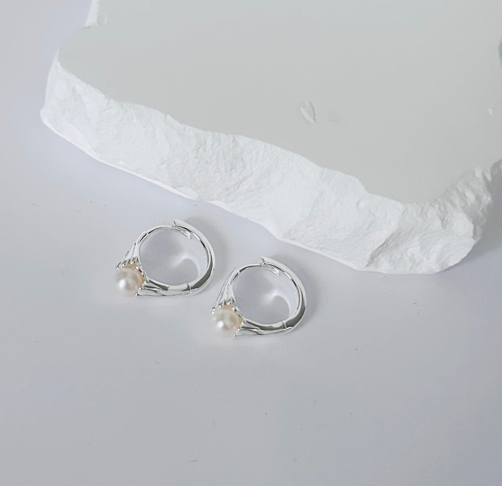 Versatile Pearl Hoop Earrings — Pearl & Sterling Silver | SENLORE
