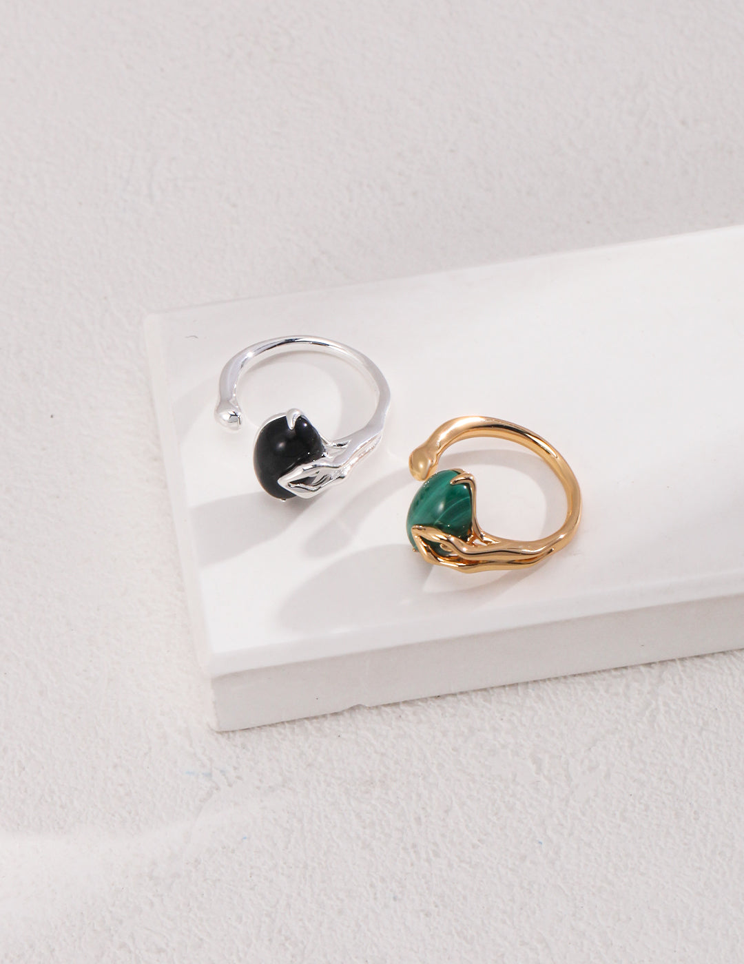 SENLORE Sterling Silver Ring – Lifestyle Shot