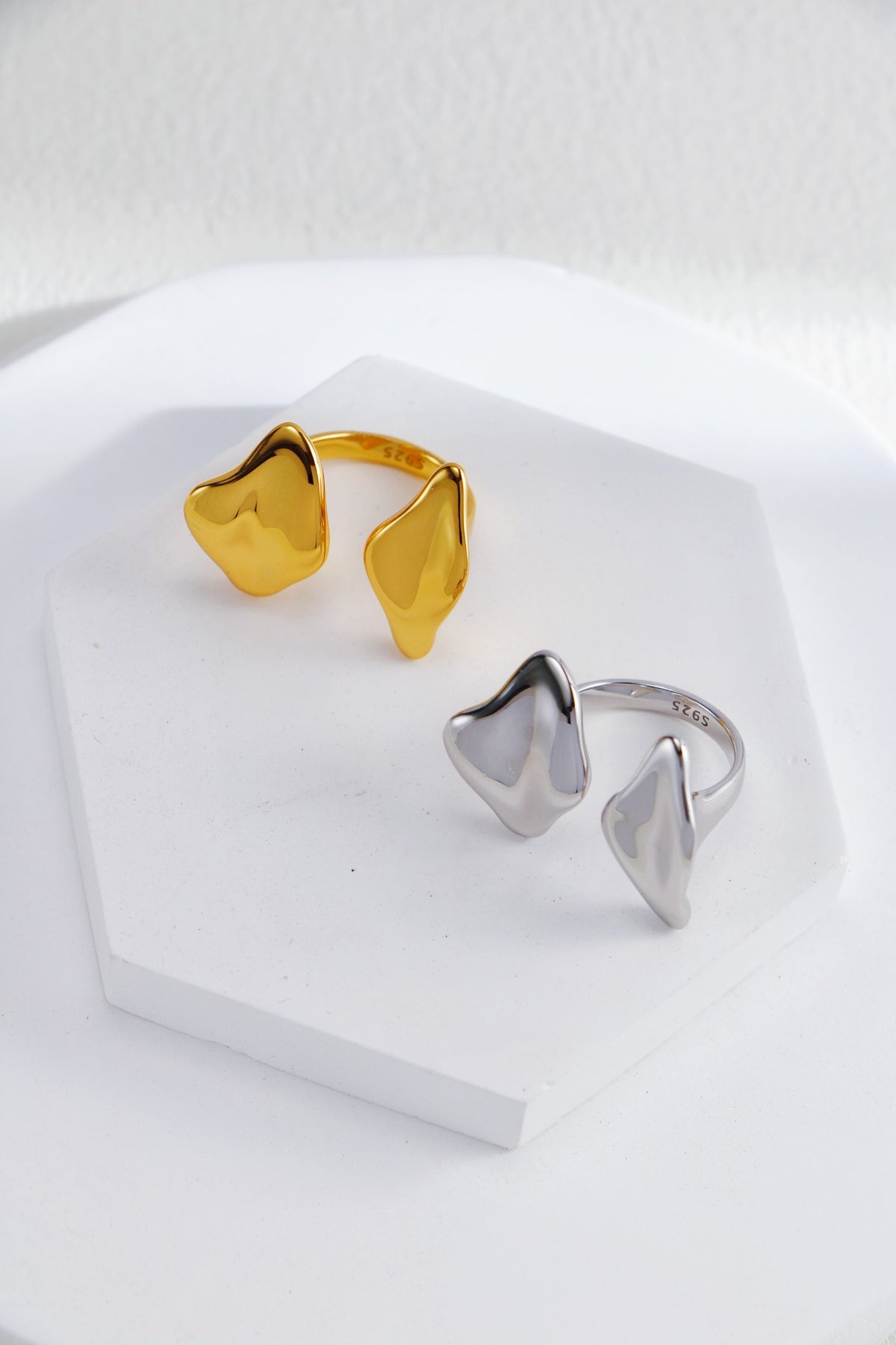 Sculptural Statement Ring — 18K Gold Vermeil & Sterling Silver | SENLORE
