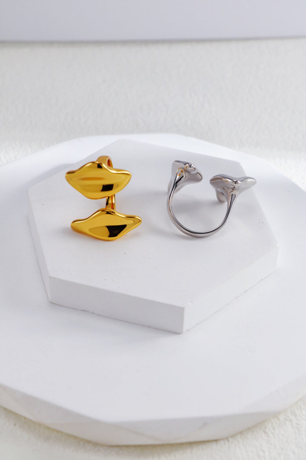 Sculptural Statement Ring — 18K Gold Vermeil & Sterling Silver | SENLORE