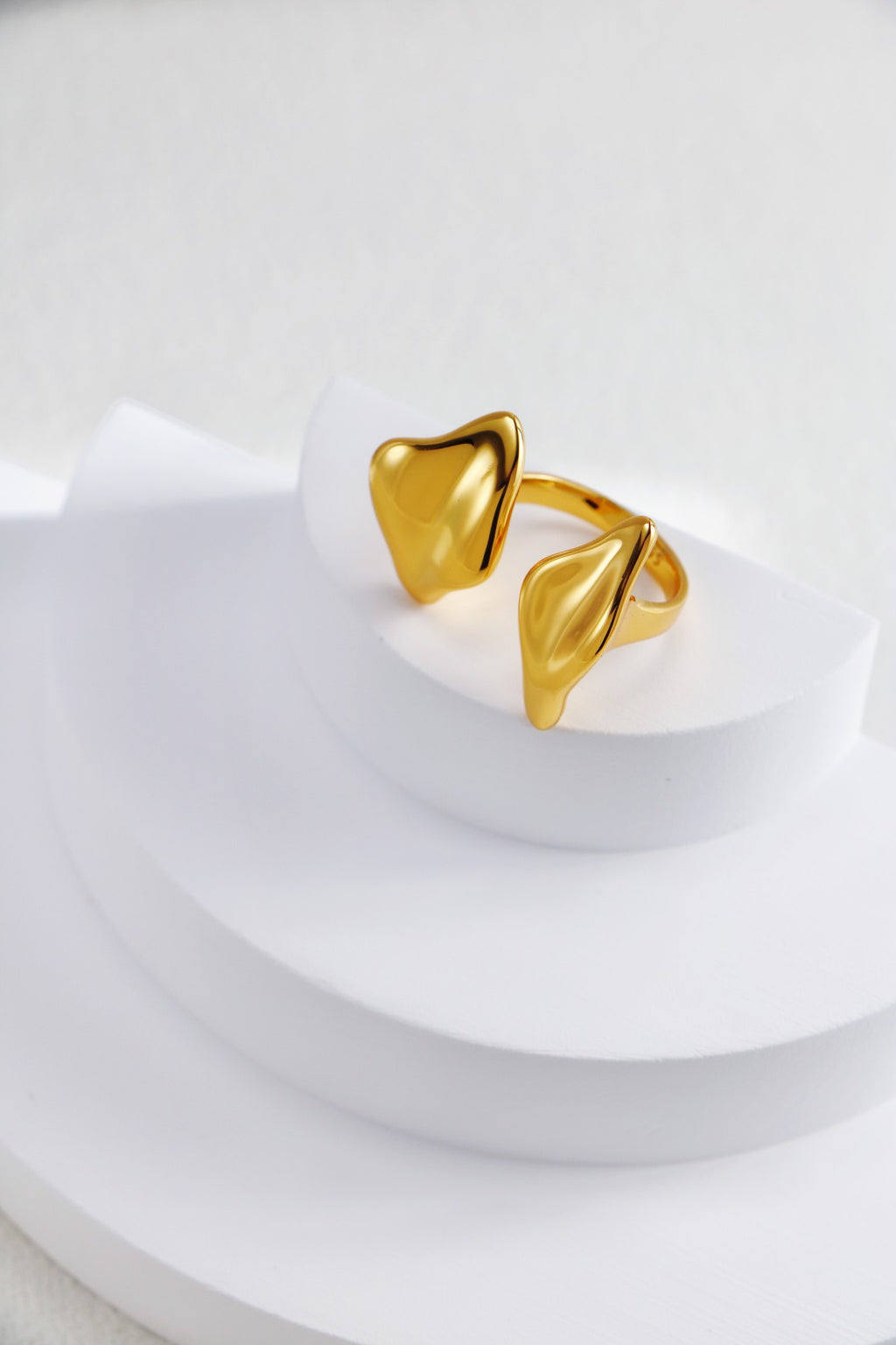 Sculptural Statement Ring — 18K Gold Vermeil & Sterling Silver | SENLORE