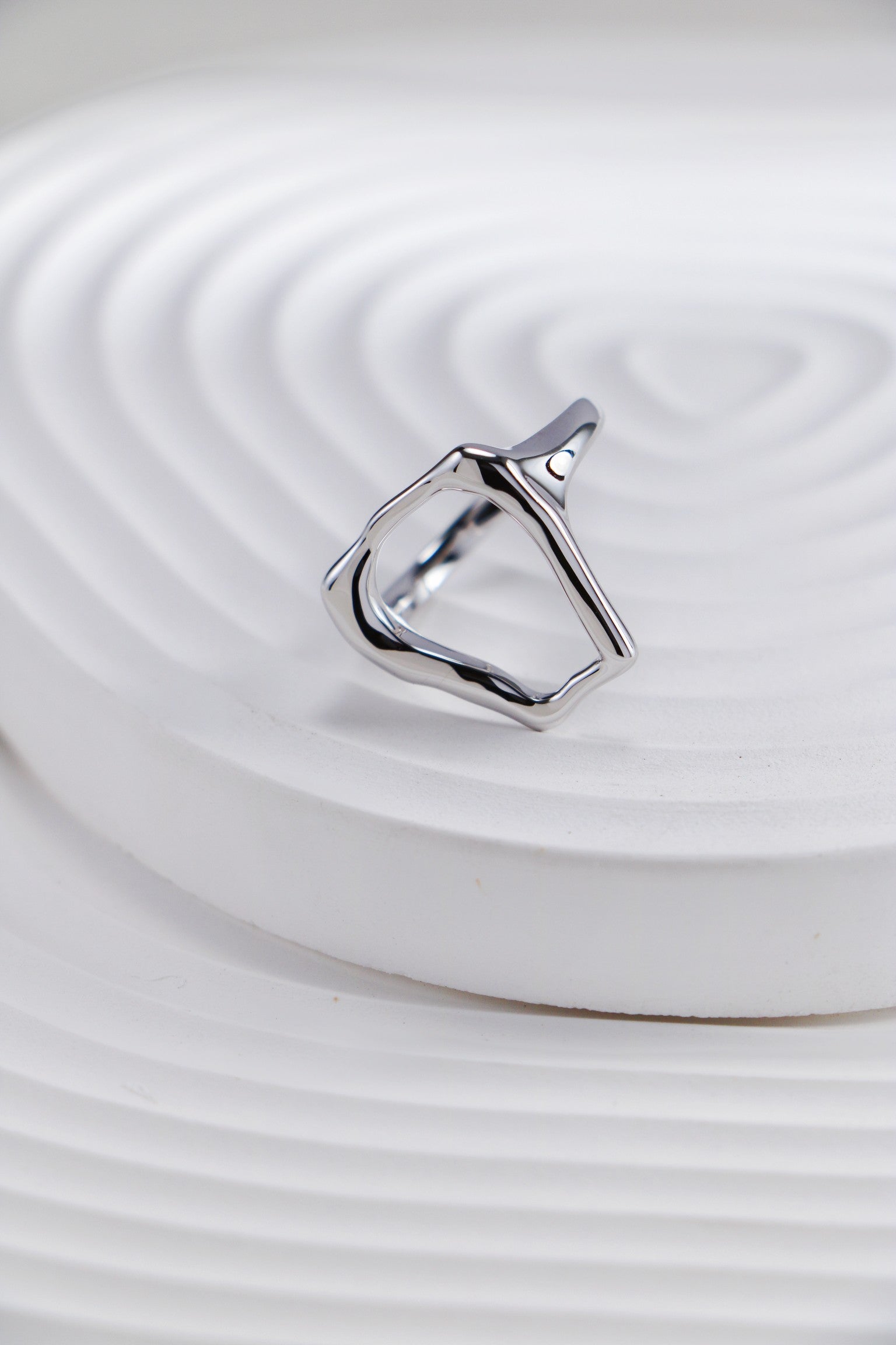 Two-Tone Minimalist Ring — Sterling Silver Two-Tone | SENLORE