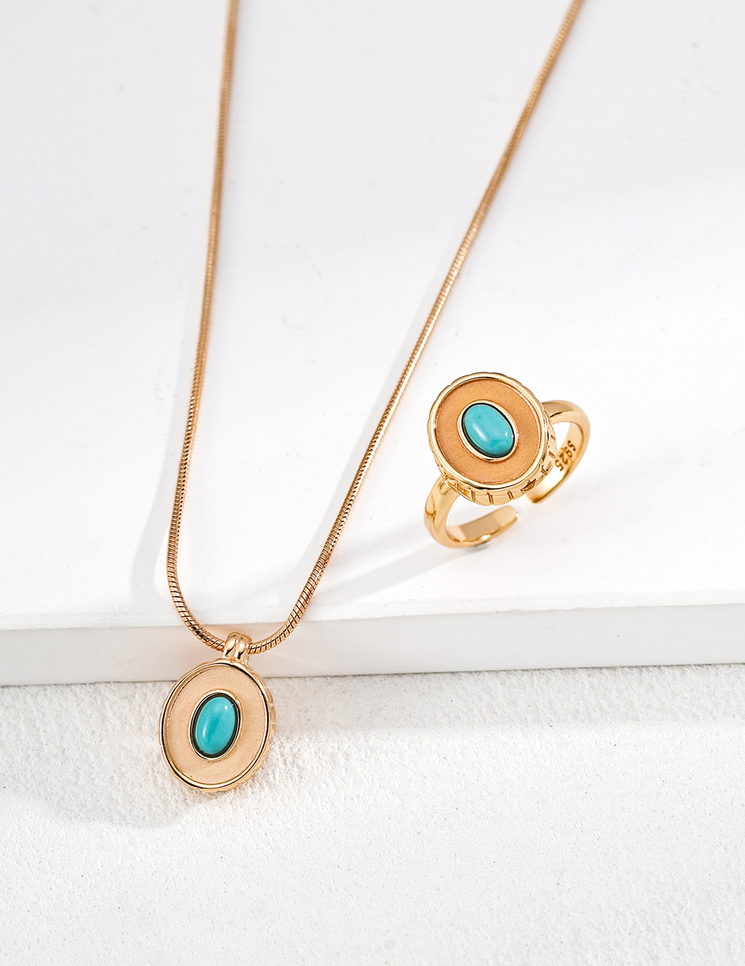 Minimal Raw Gemstone Ring — 18K Gold Vermeil, lapis lazuli, turquoise, red agate | SENLORE