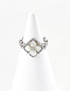 Court Four-Leaf Clover Ring — 18K Gold Vermeil, mother-of-pearl | SENLORE