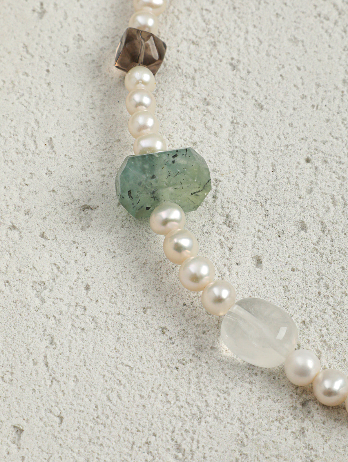 SENLORE Candy-colored Crystal Pearl Necklace – Lifestyle Shot