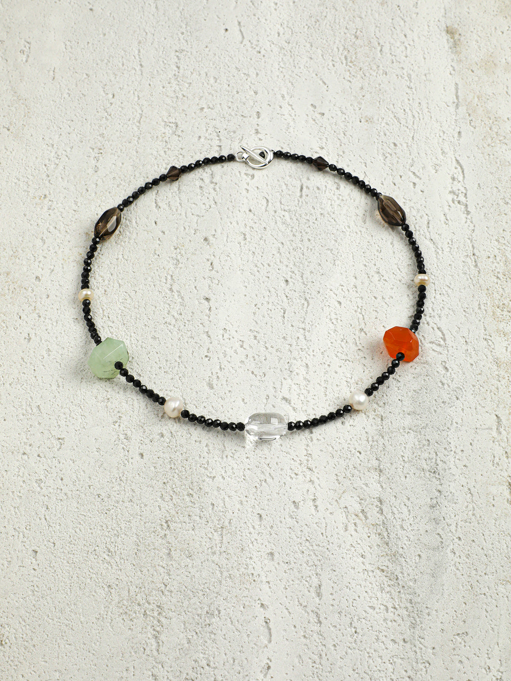 SENLORE Tourmaline Crystal Pearl Necklace – Detail Close-up