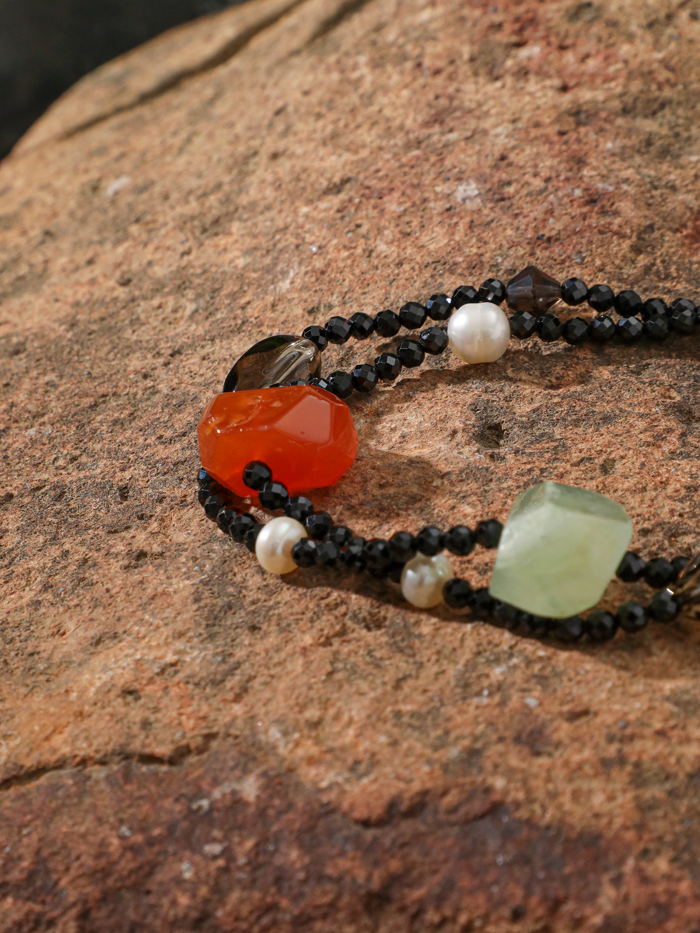 SENLORE Tourmaline Crystal Pearl Necklace – Lifestyle Shot
