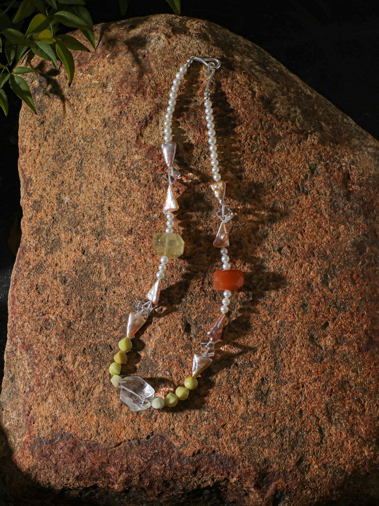 SENLORE Avocado Crystal Pearl Necklace – Lifestyle Shot