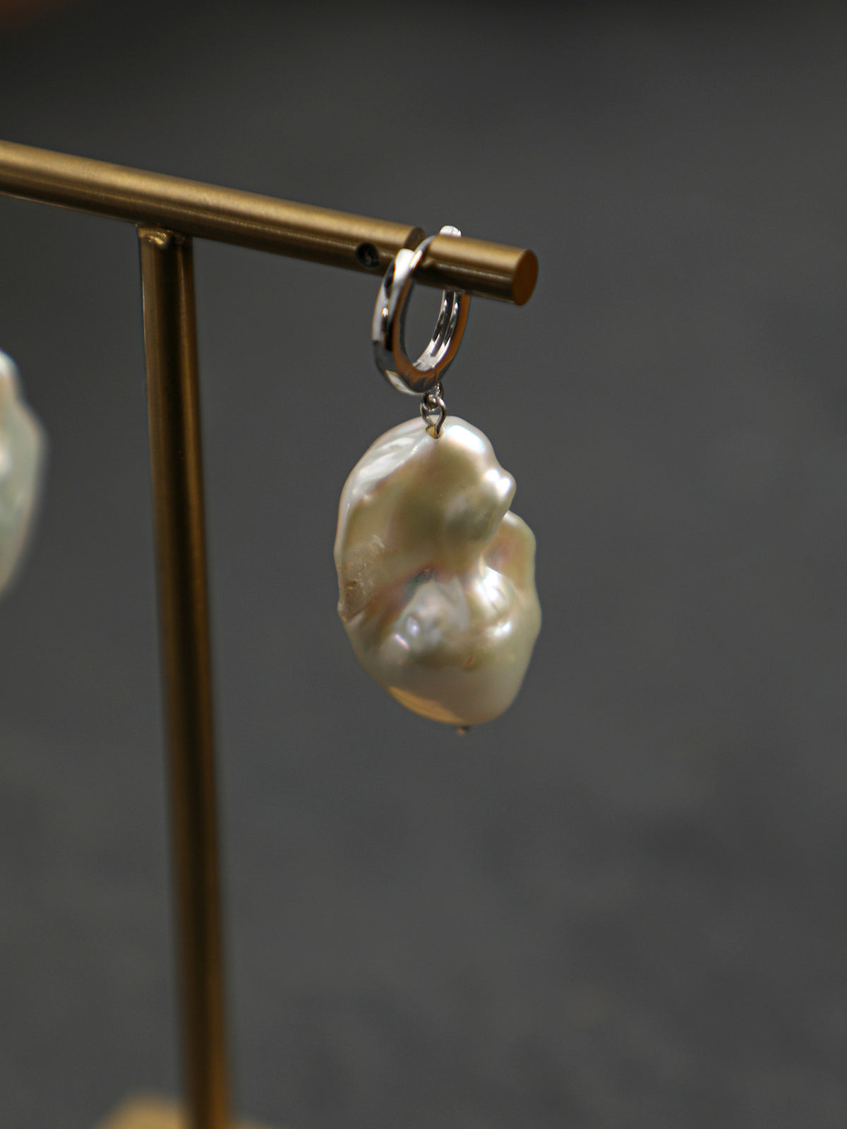 SENLORE Natural Baroque Drop Earrings – Front View