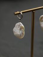 SENLORE Natural Baroque Drop Earrings – Lifestyle Shot