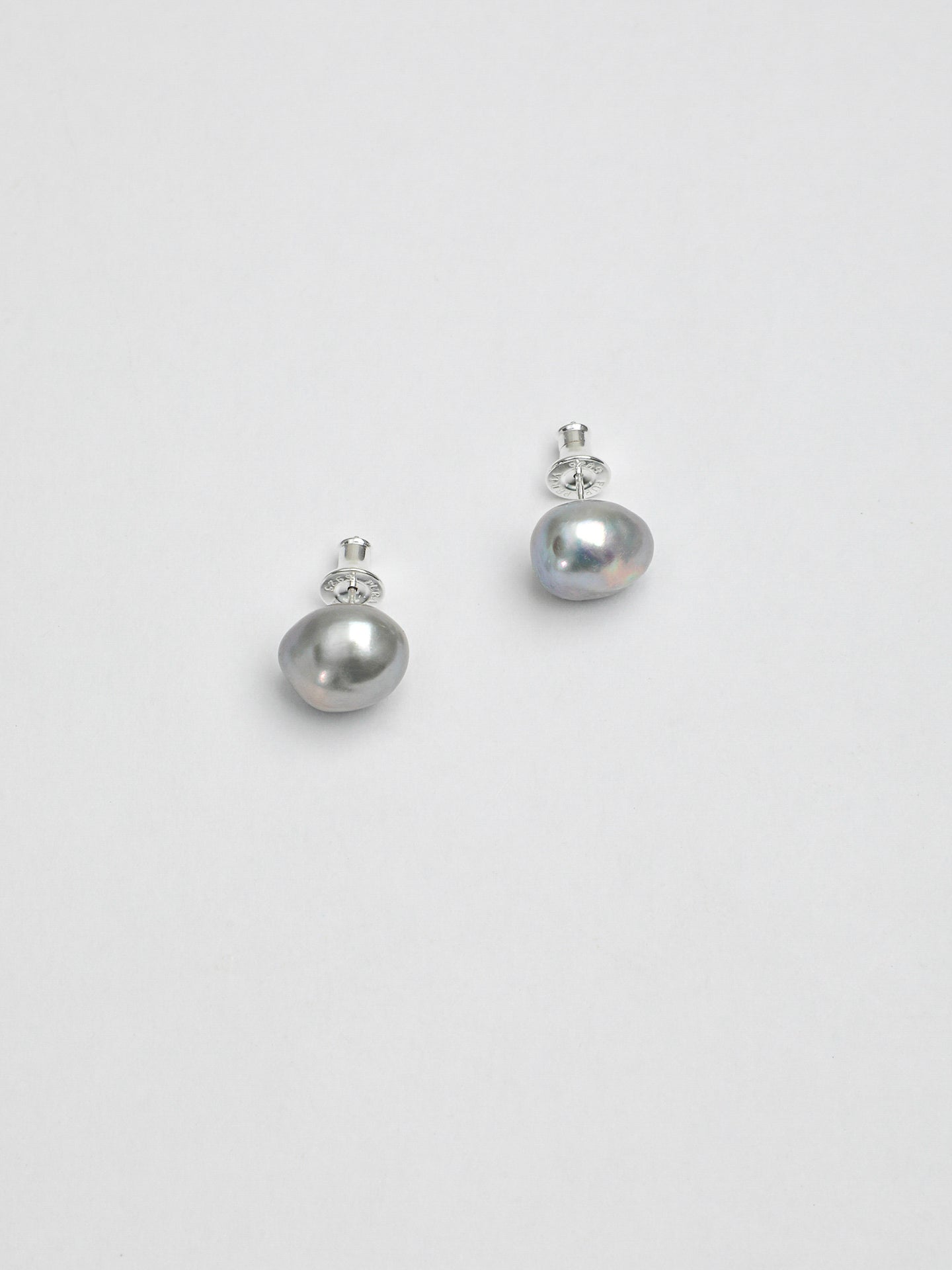 SENLORE Natural Gray Baroque Coin Pearl Earrings – Lifestyle Shot