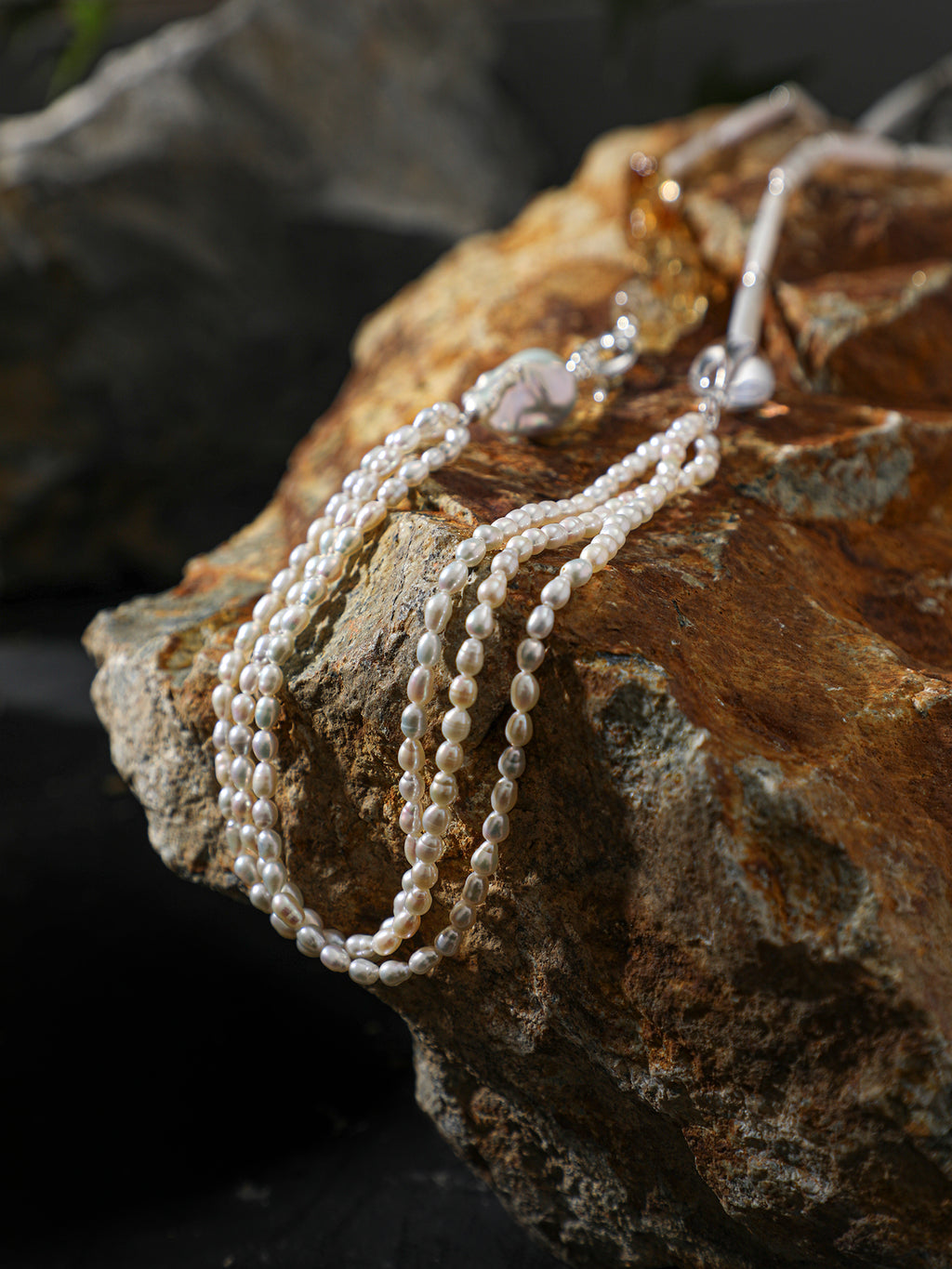 SENLORE Baroque Crystal Necklace – Lifestyle Shot
