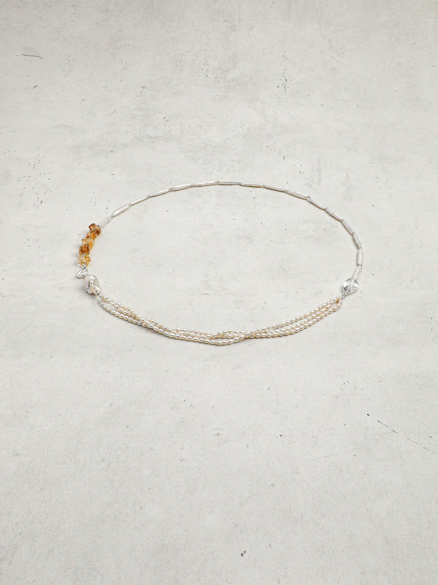 SENLORE Baroque Crystal Necklace – Lifestyle Shot