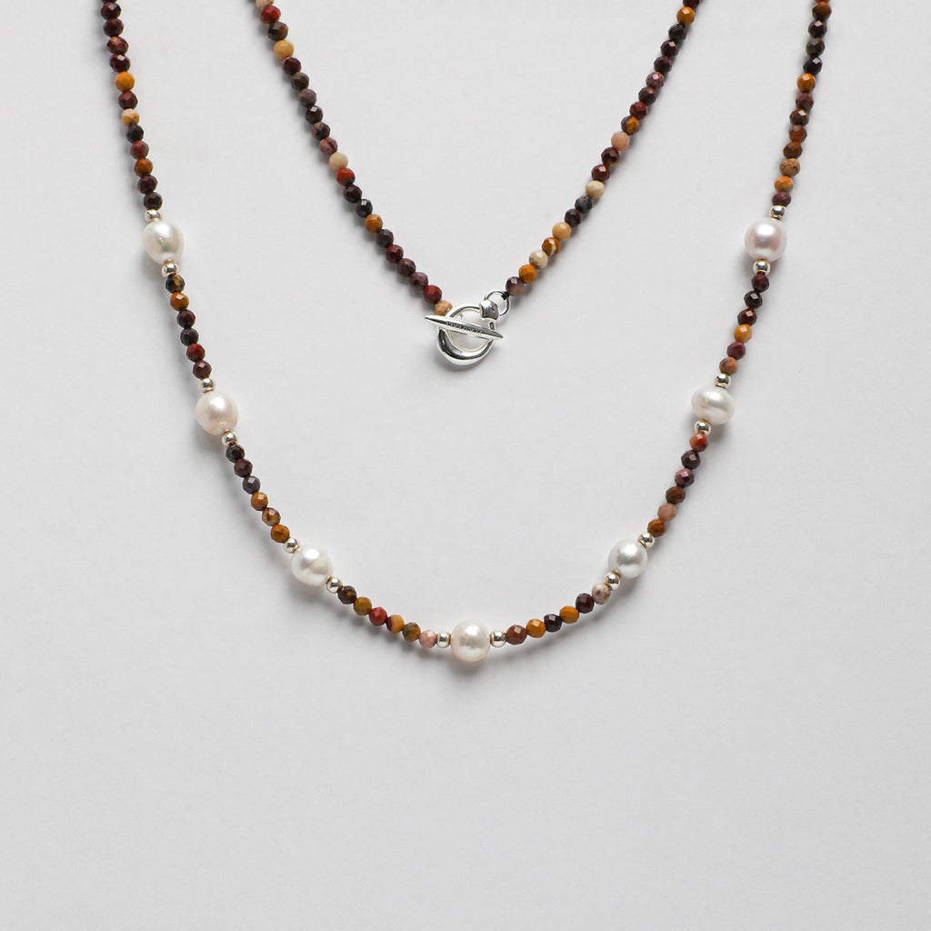 SENLORE Egg Yolk Stone Pearl Necklace – Side View