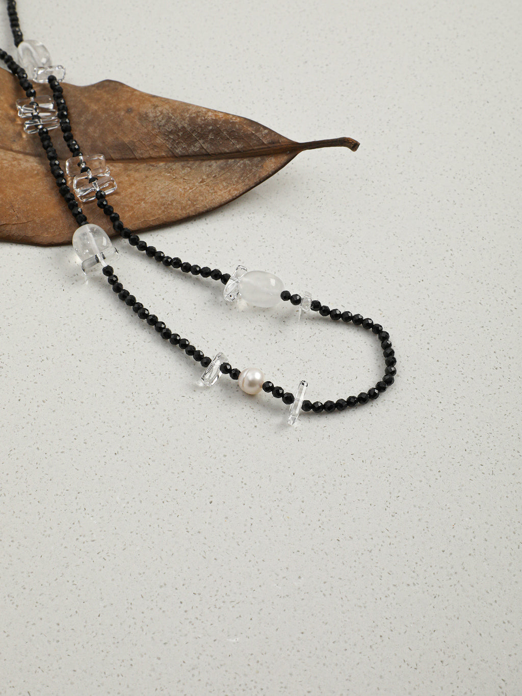 SENLORE Minimalist Black Tourmaline Clear Quartz Necklace – Lifestyle Shot