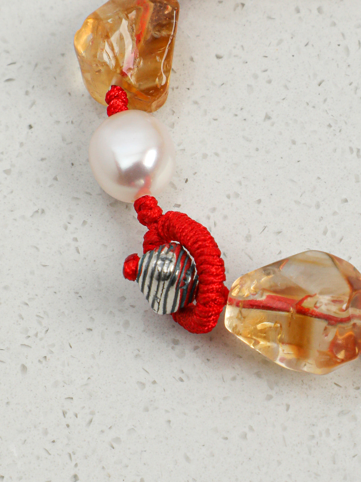 SENLORE Wealth-Attracting Freeform Citrine Pearl Bracelet – Detail Close-up