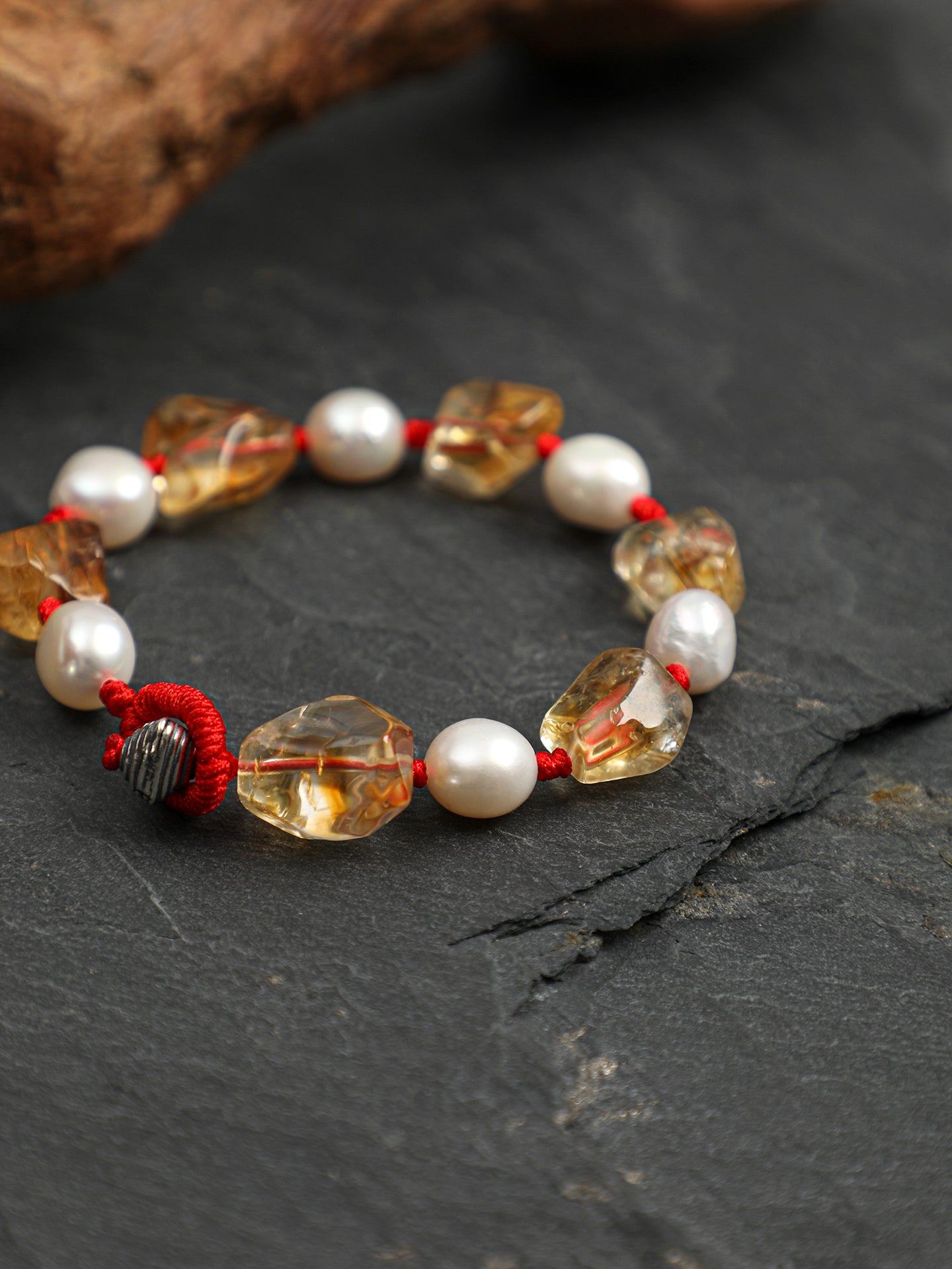 SENLORE Wealth-Attracting Freeform Citrine Pearl Bracelet – Side View