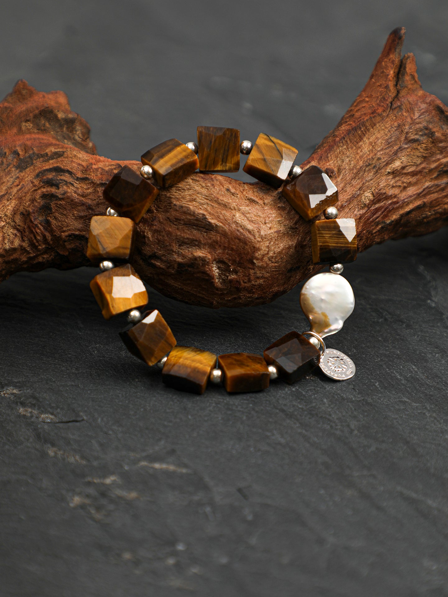 SENLORE Tiger's Eye Baroque Bracelet – Detail Close-up