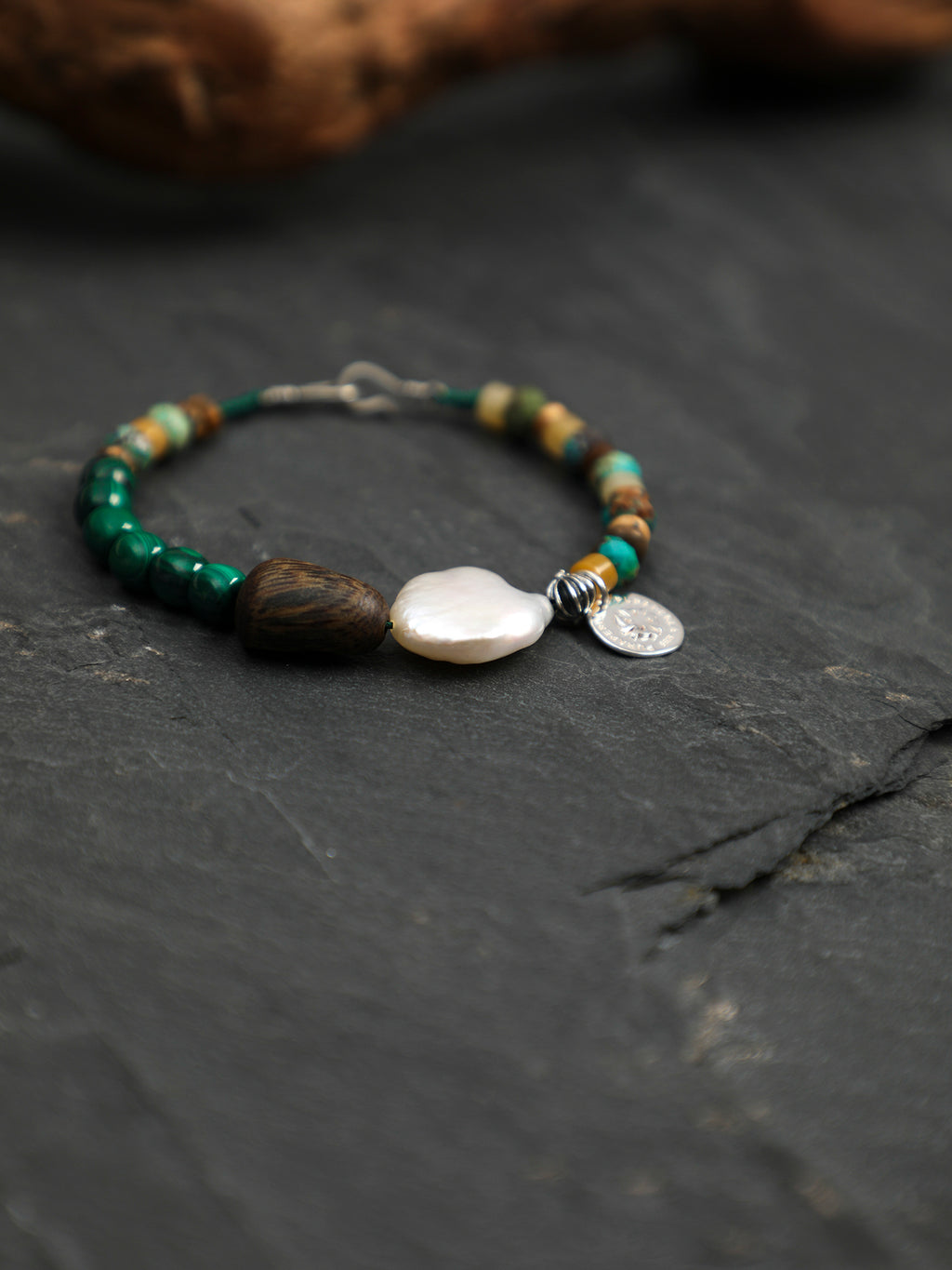 SENLORE Malachite Baroque Bracelet – Lifestyle Shot