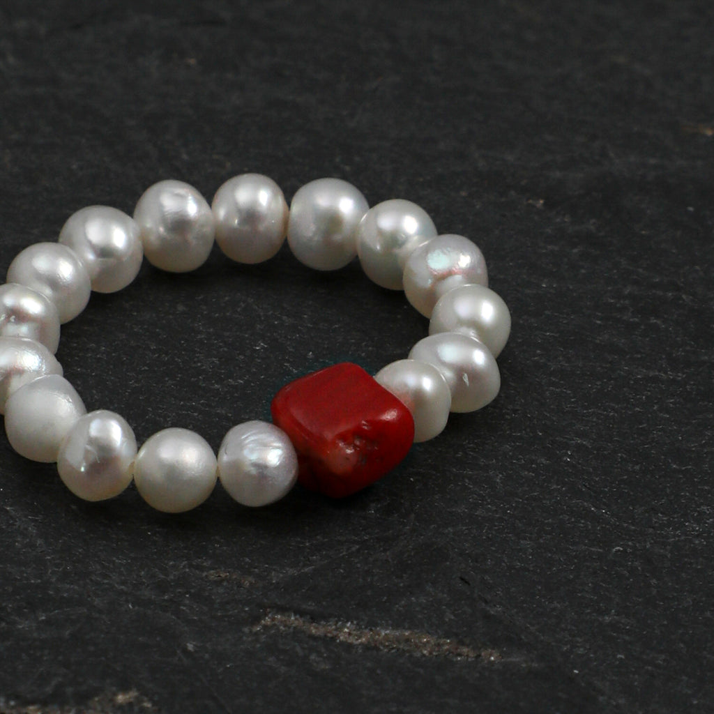 SENLORE Pearl Ring – Side View