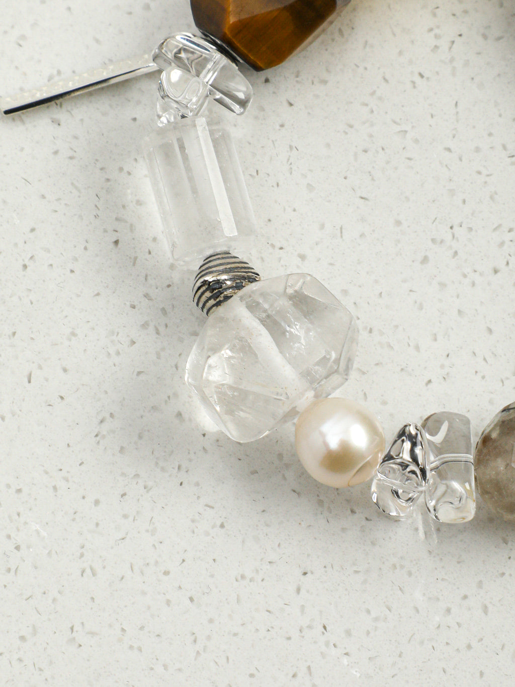 SENLORE Square Onyx Bracelet – Lifestyle Shot
