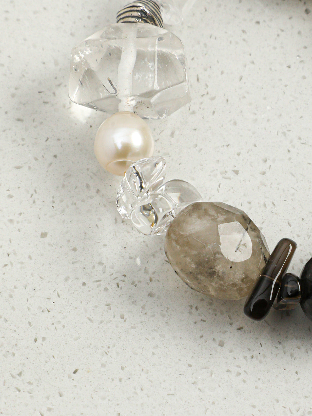 SENLORE Square Onyx Bracelet – Lifestyle Shot