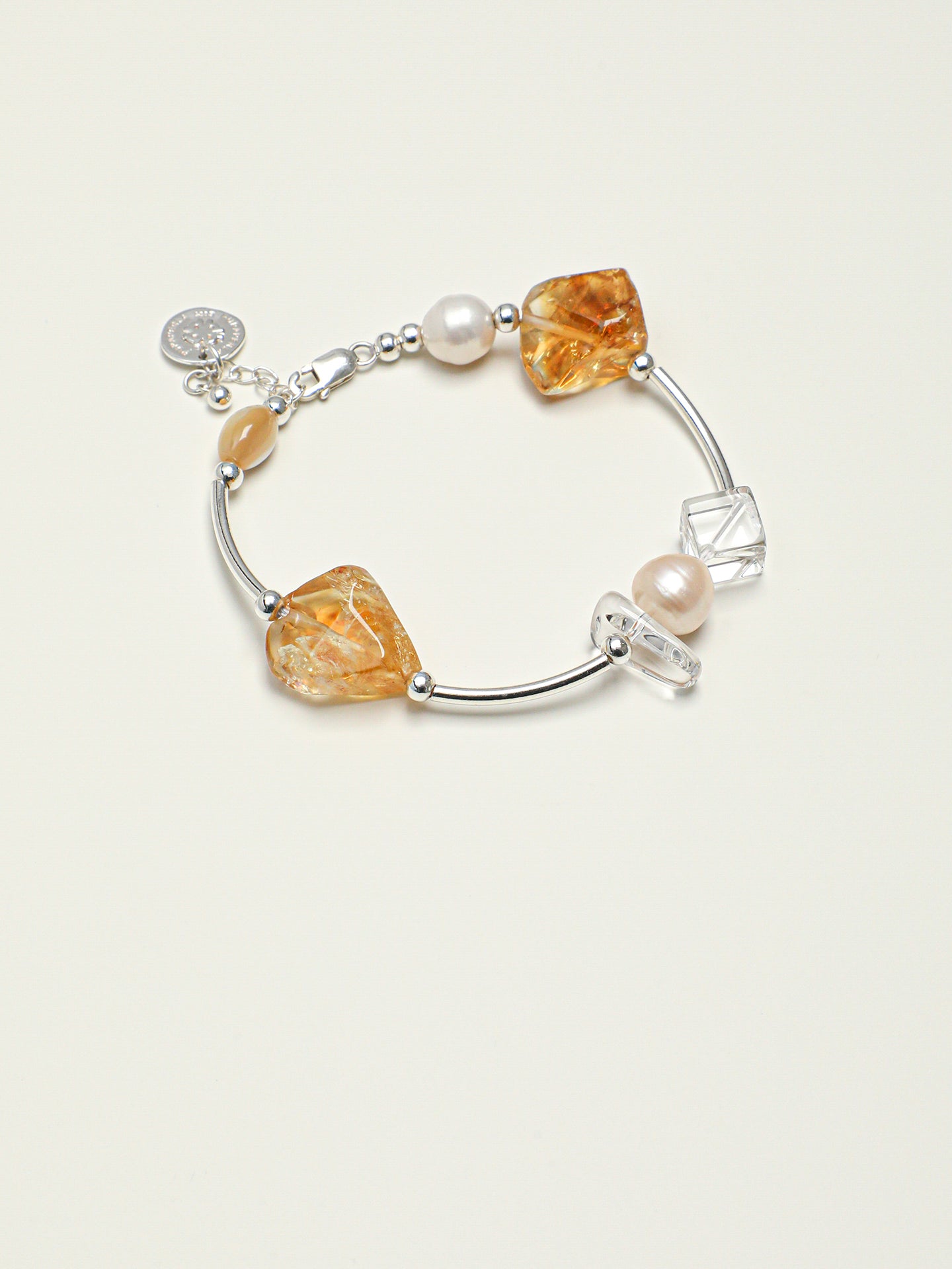 SENLORE Brazilian Black Crystal Bracelet – Lifestyle Shot