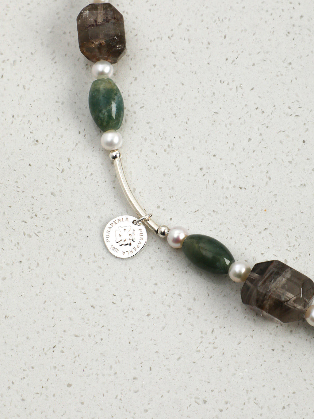 SENLORE Thousand-layer Phantom Free-form Necklace – Lifestyle Shot